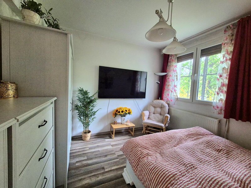 Nicolae Grigorescu  fix la metrou pe Camil Ressu, bloc tip H